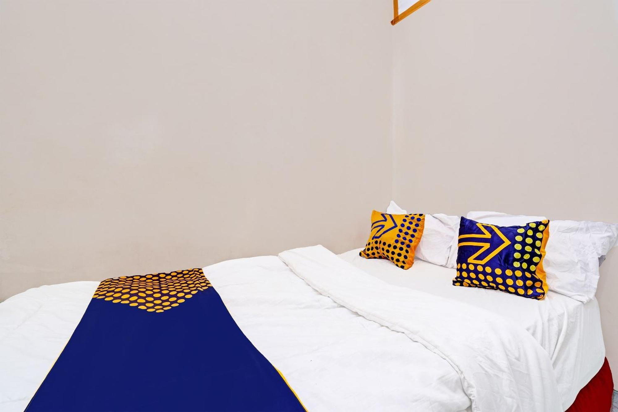 Hotel Spot On 91589 Bunda Syariah Bandung